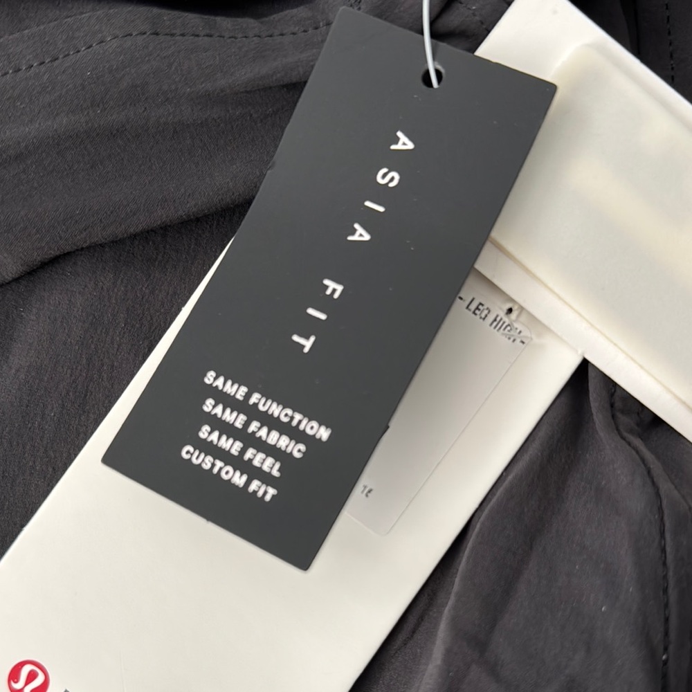 Lululemon Womeńs Stretch Woven Wide-Leg High-Rise Pant - Picture 5 of 5